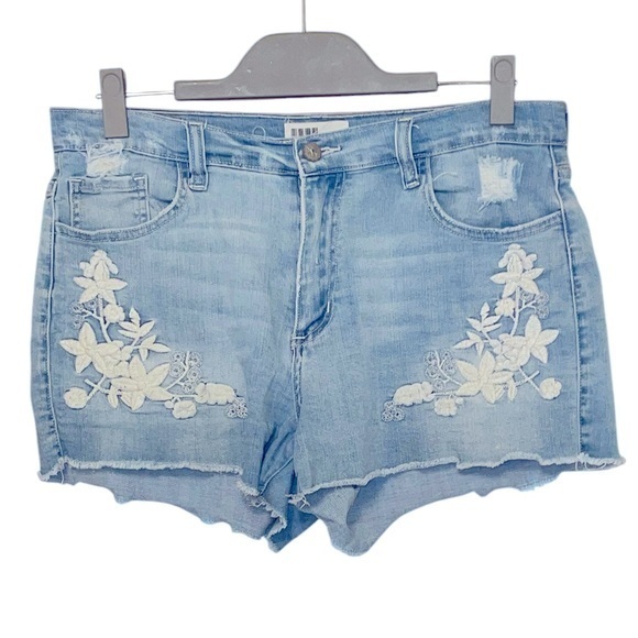 Hellahectik White Floral Embroidered Denim Blue Cutoff Jean Shorts Jorts - Picture 1 of 6
